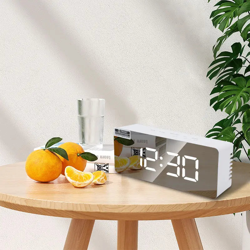 Relógio LED com Temperatura